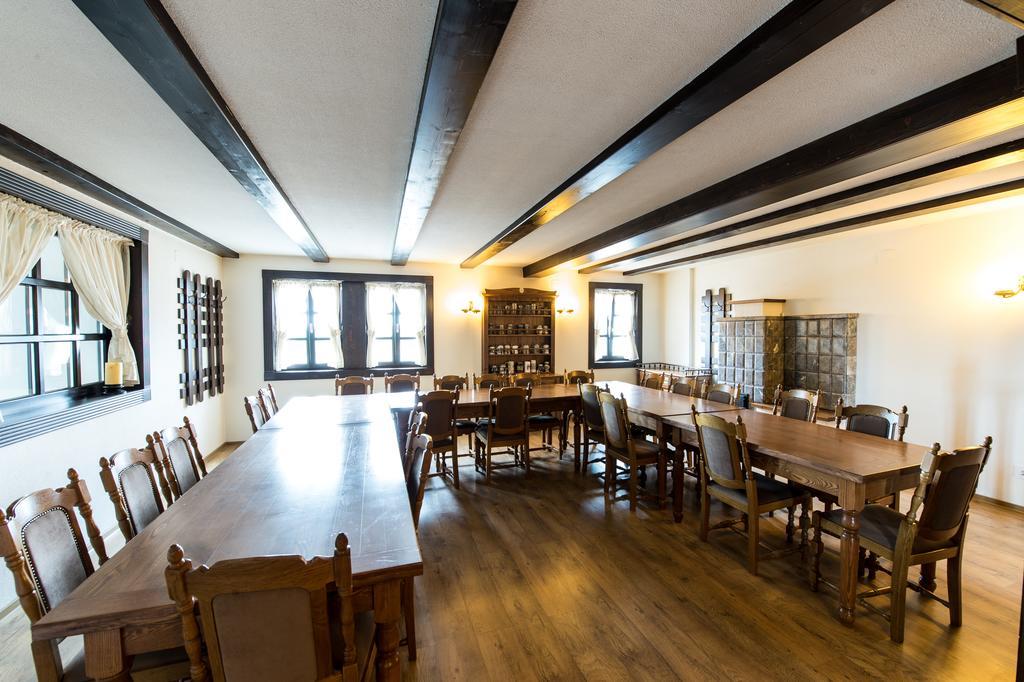 皇家城堡酒店 Mosnita Noua 外观 照片